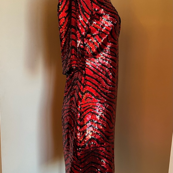 Guess Zebra Sequin Stunner w Open Bsck - Picture 8 of 10